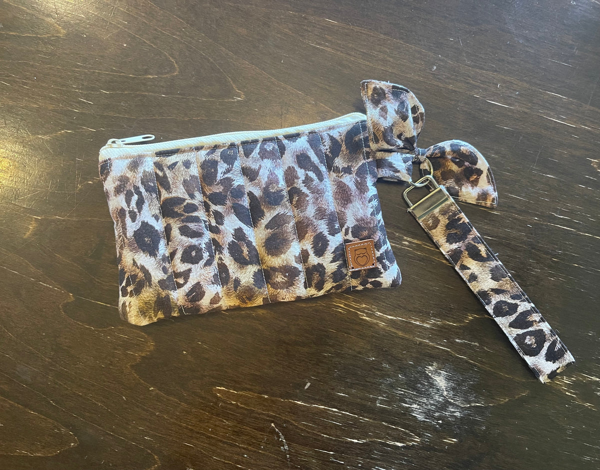 Ruffled phone wristlets