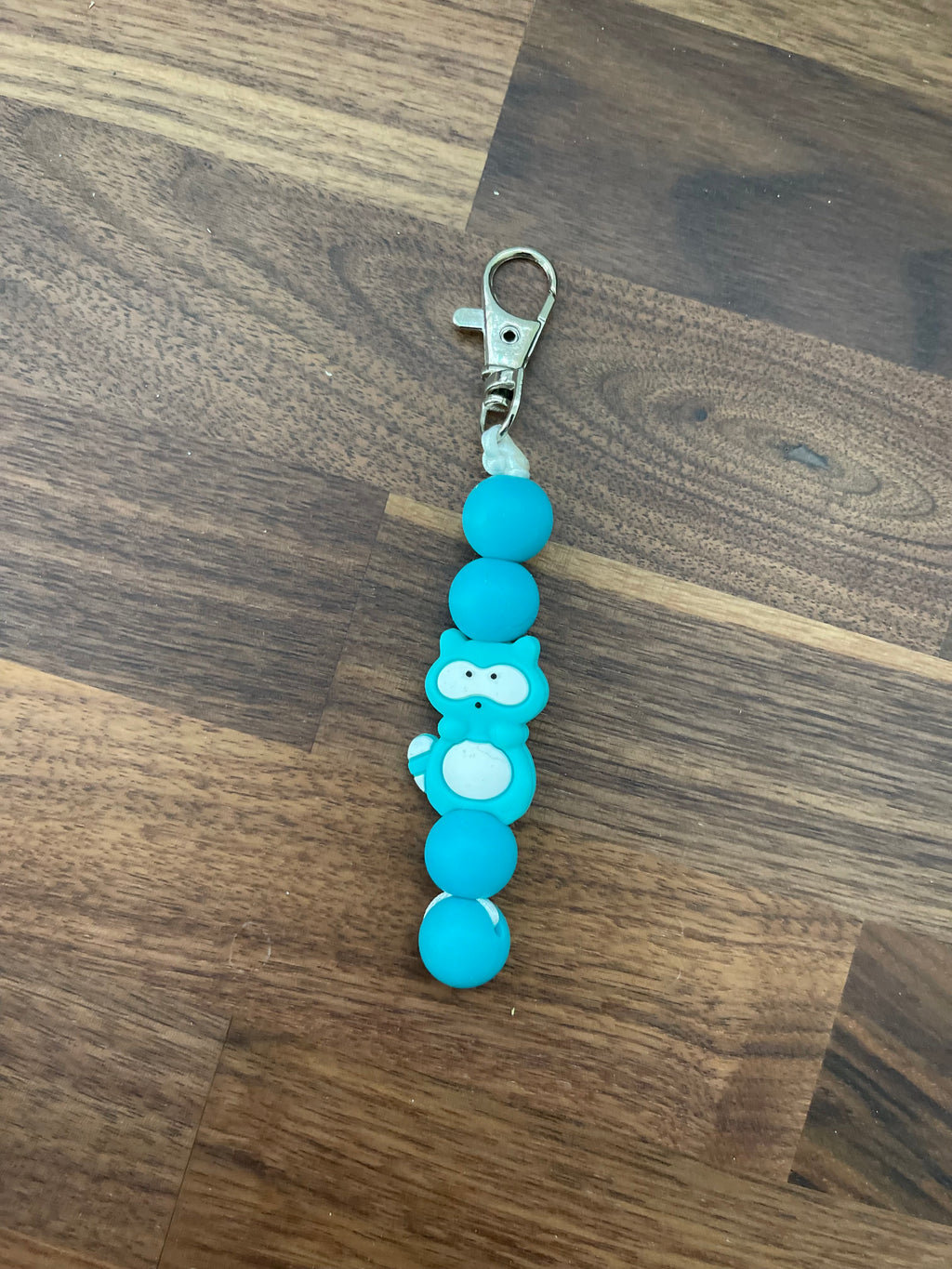 Zipper pulls